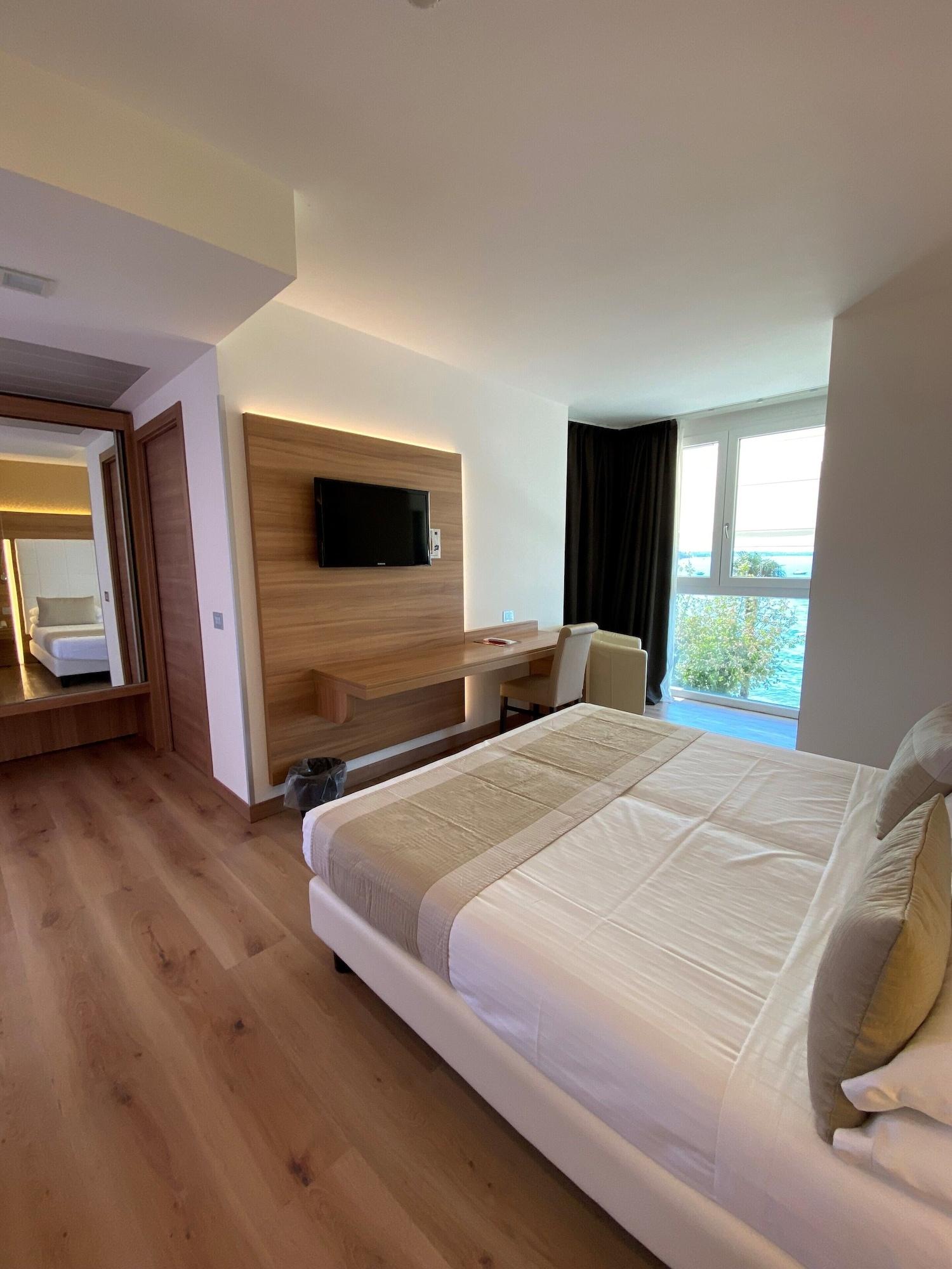 Kriss Internazionale Hotel 바르돌리노 외부 사진