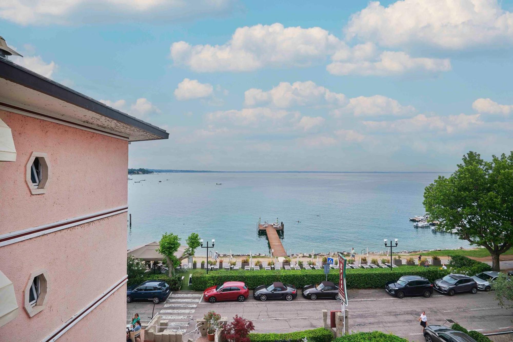 Kriss Internazionale Hotel 바르돌리노 외부 사진