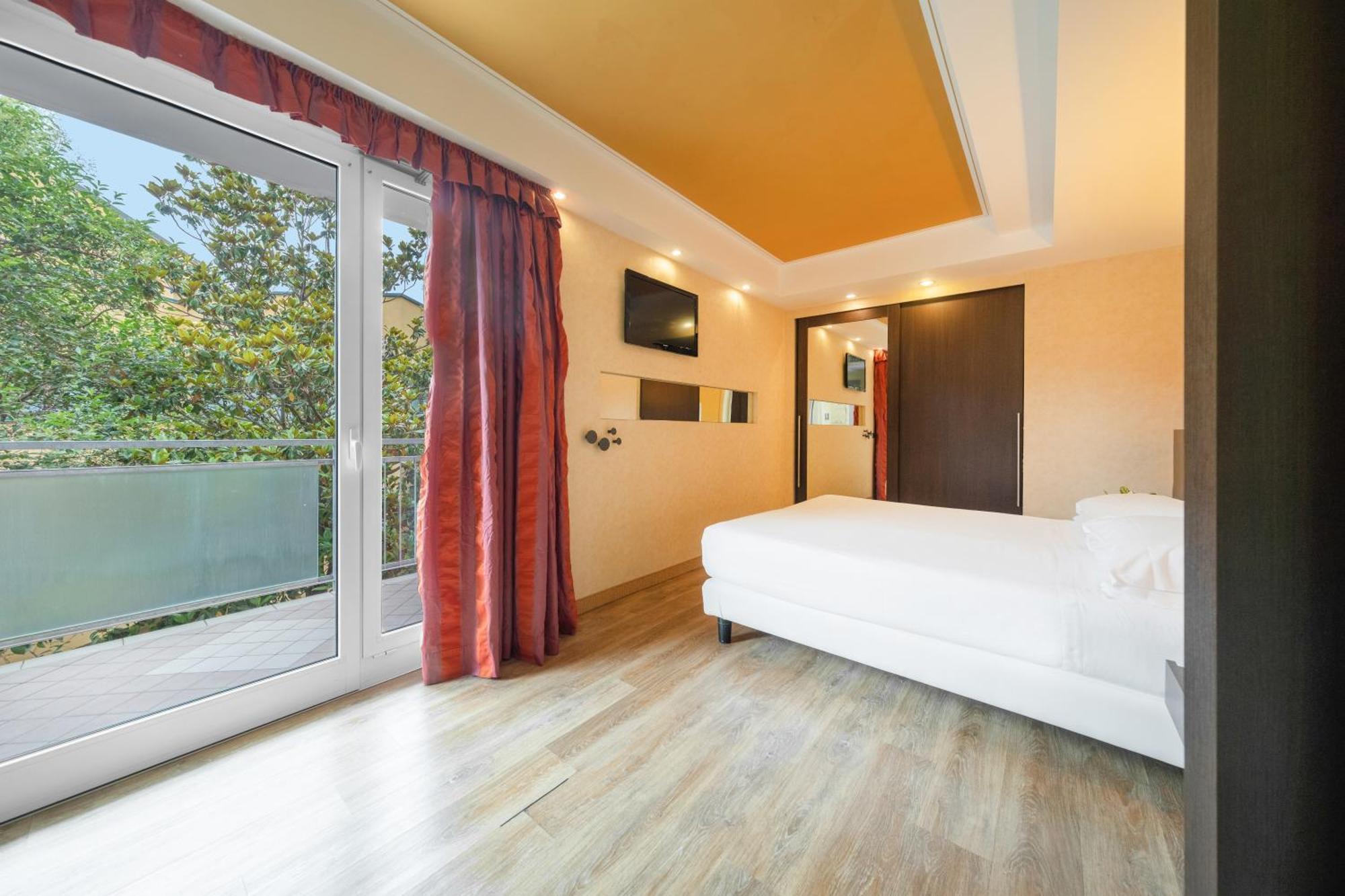 Kriss Internazionale Hotel 바르돌리노 외부 사진