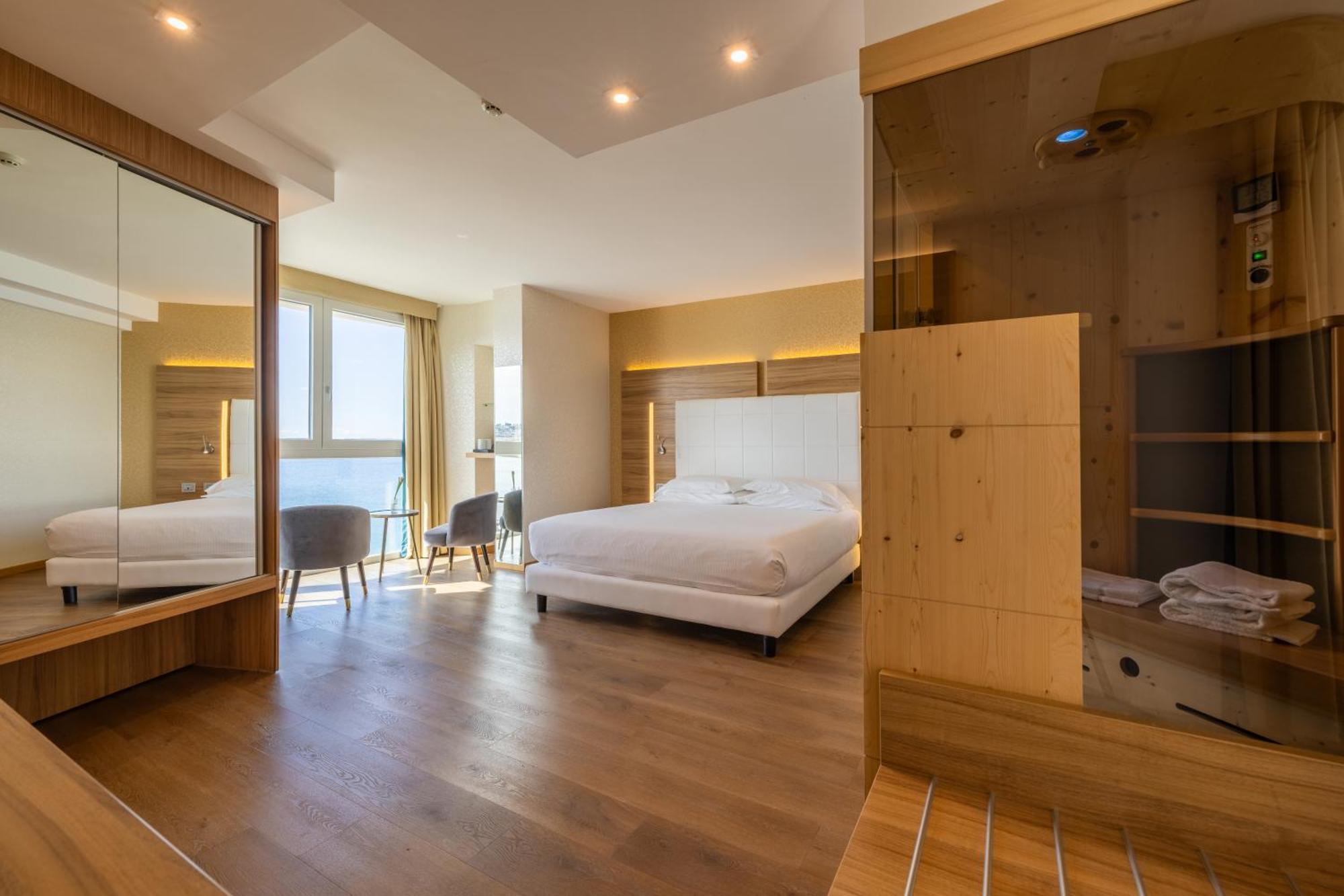 Kriss Internazionale Hotel 바르돌리노 외부 사진