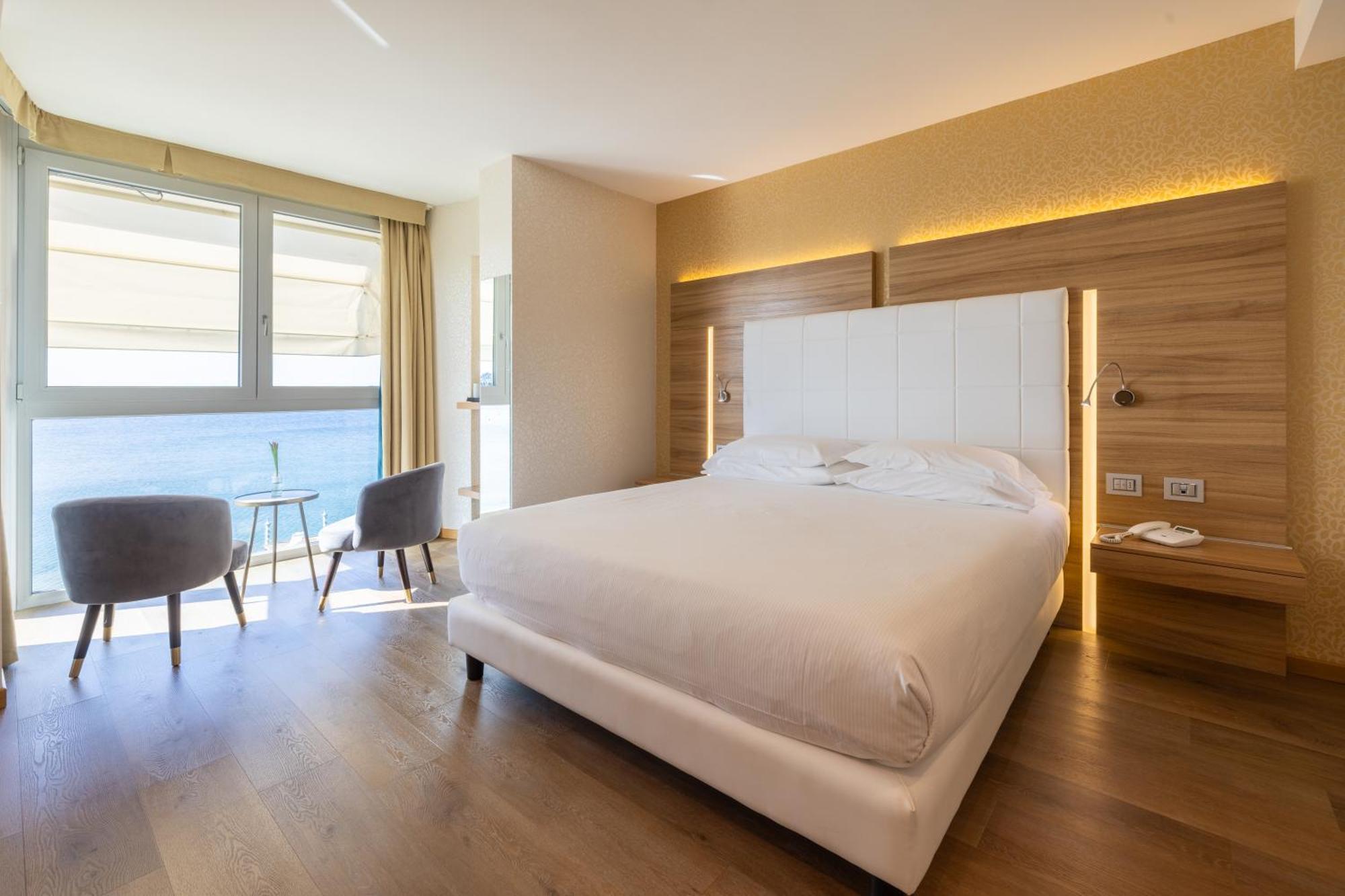 Kriss Internazionale Hotel 바르돌리노 외부 사진