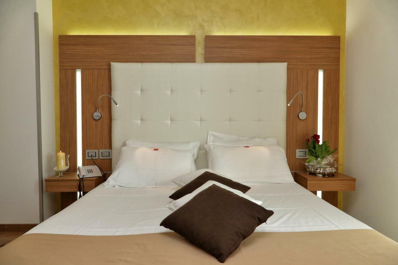 Kriss Internazionale Hotel 바르돌리노 외부 사진